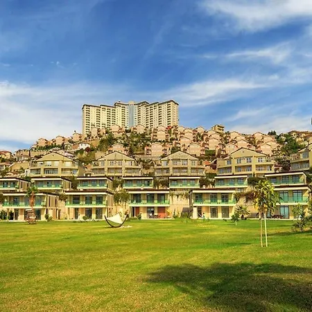 Gold 5 Star 2+1 Sea View And Aqua Park Apartment *